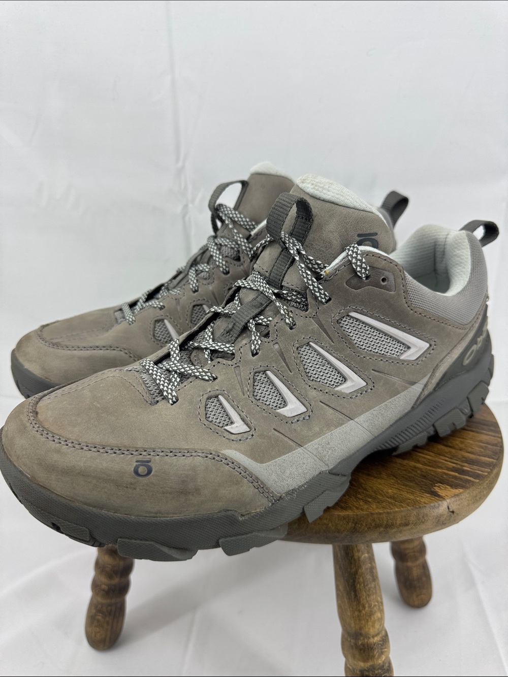 Oboz Womens Sawtooth X Low Hiking Suede WP Sneakers, 10W / 41.5, Missing Insoles